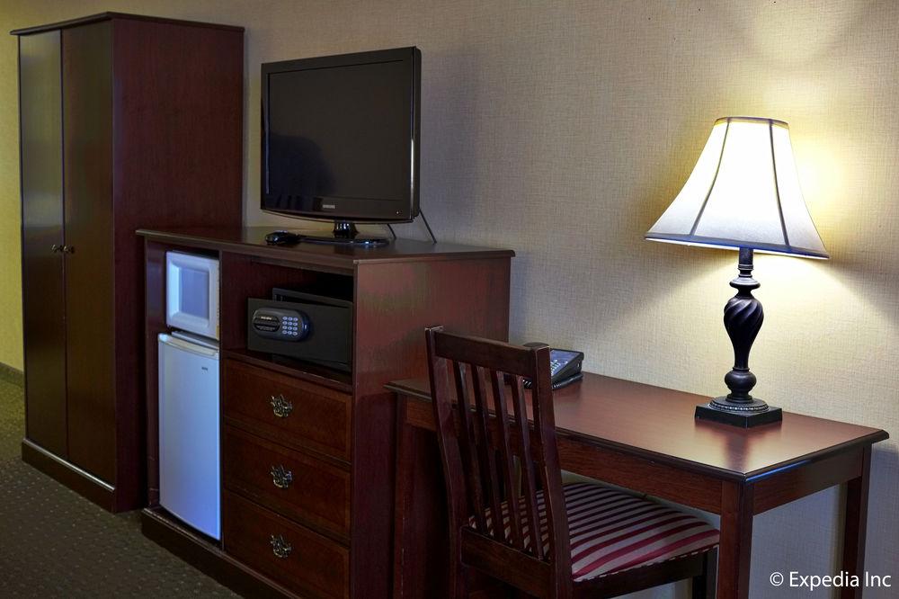Anaheim Camelot Inn & Suites 外观 照片