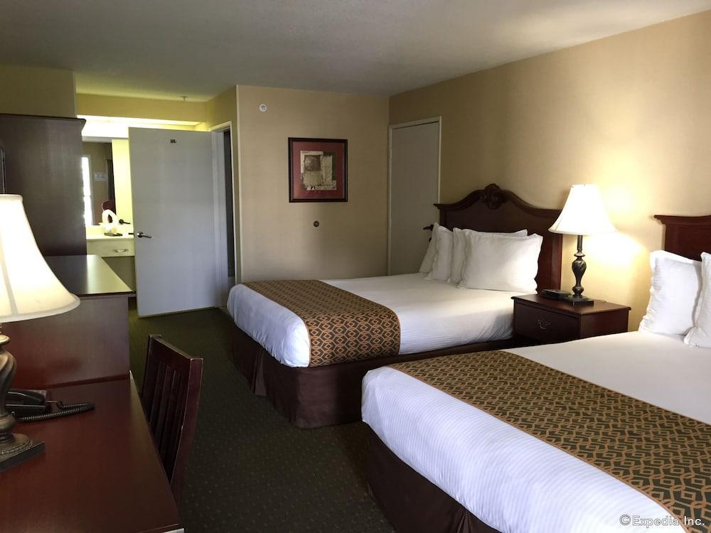 Anaheim Camelot Inn & Suites 外观 照片