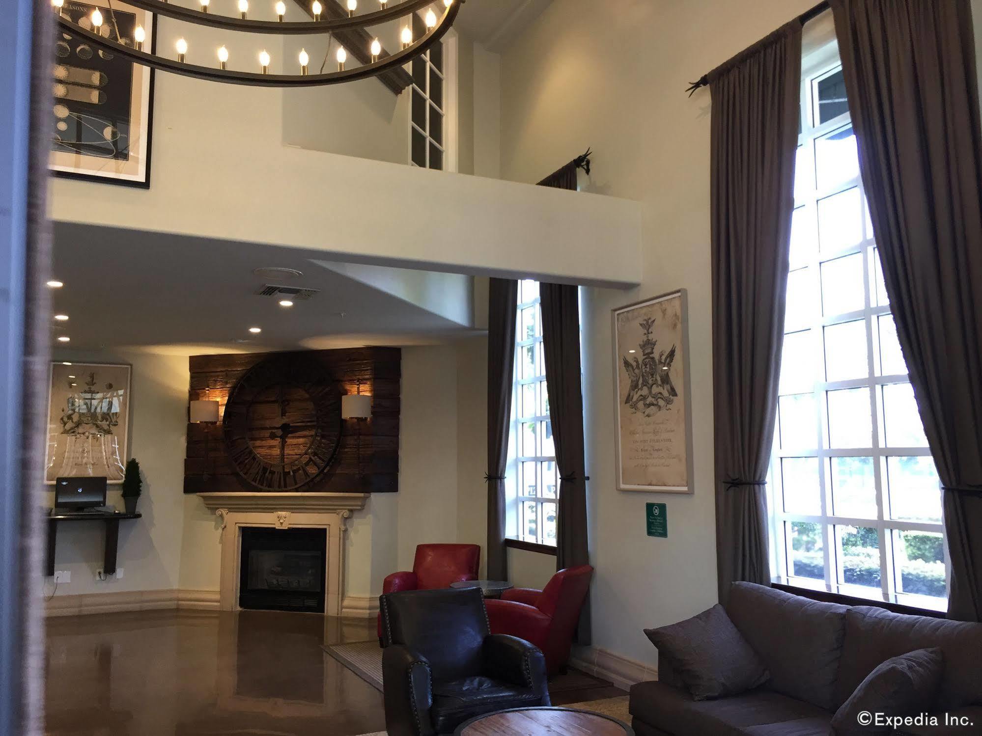 Anaheim Camelot Inn & Suites 外观 照片