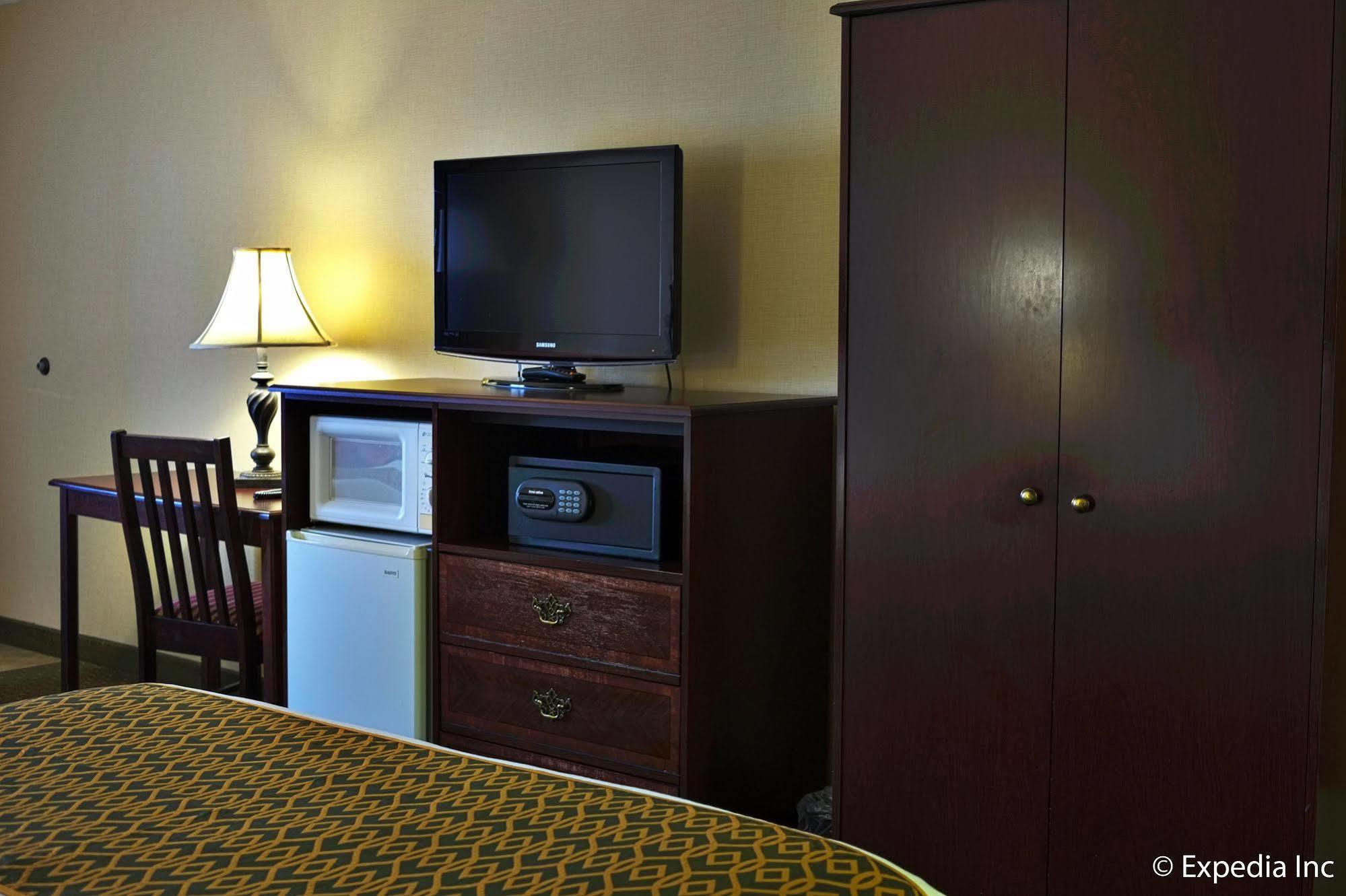Anaheim Camelot Inn & Suites 外观 照片