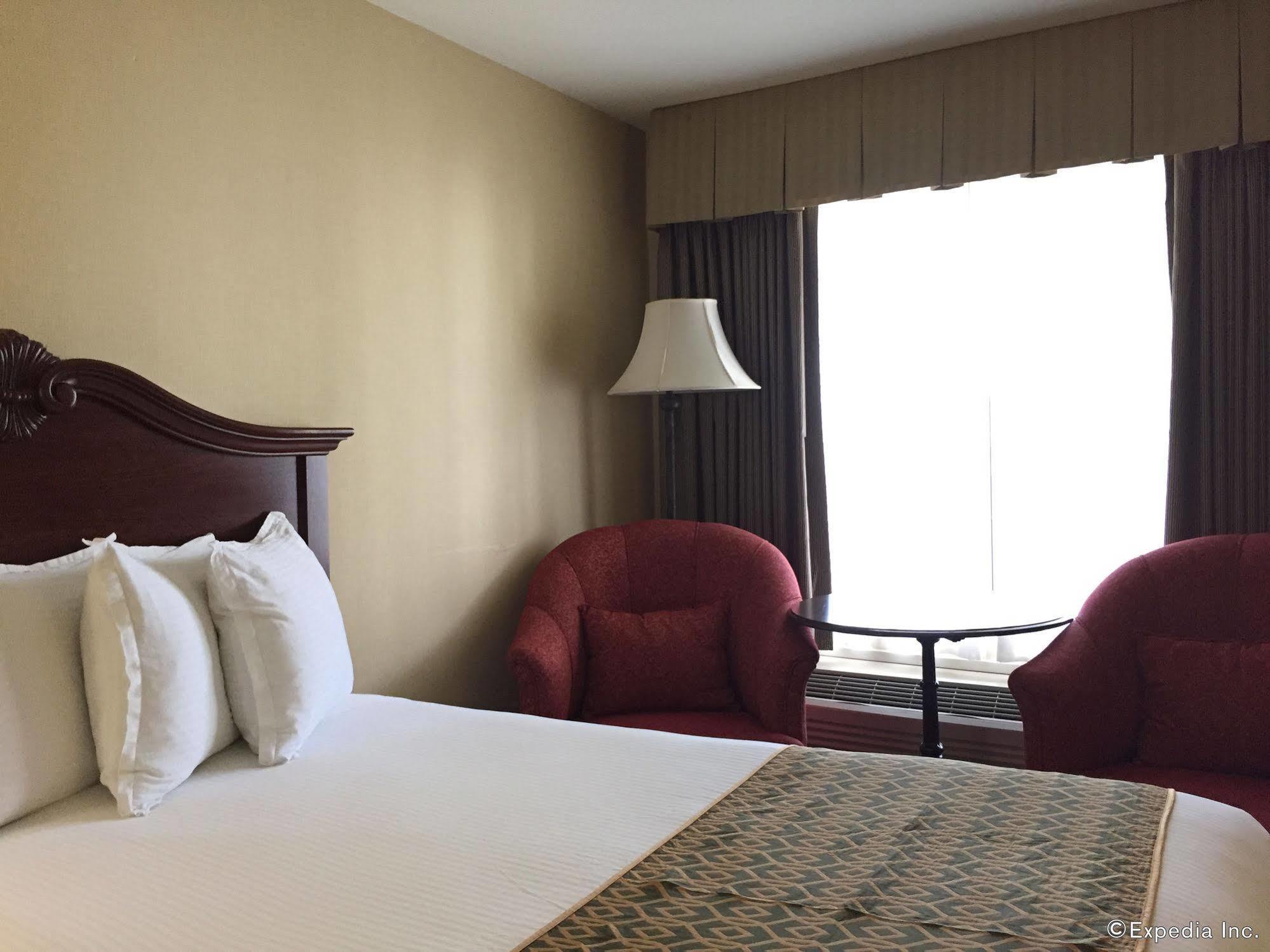 Anaheim Camelot Inn & Suites 外观 照片