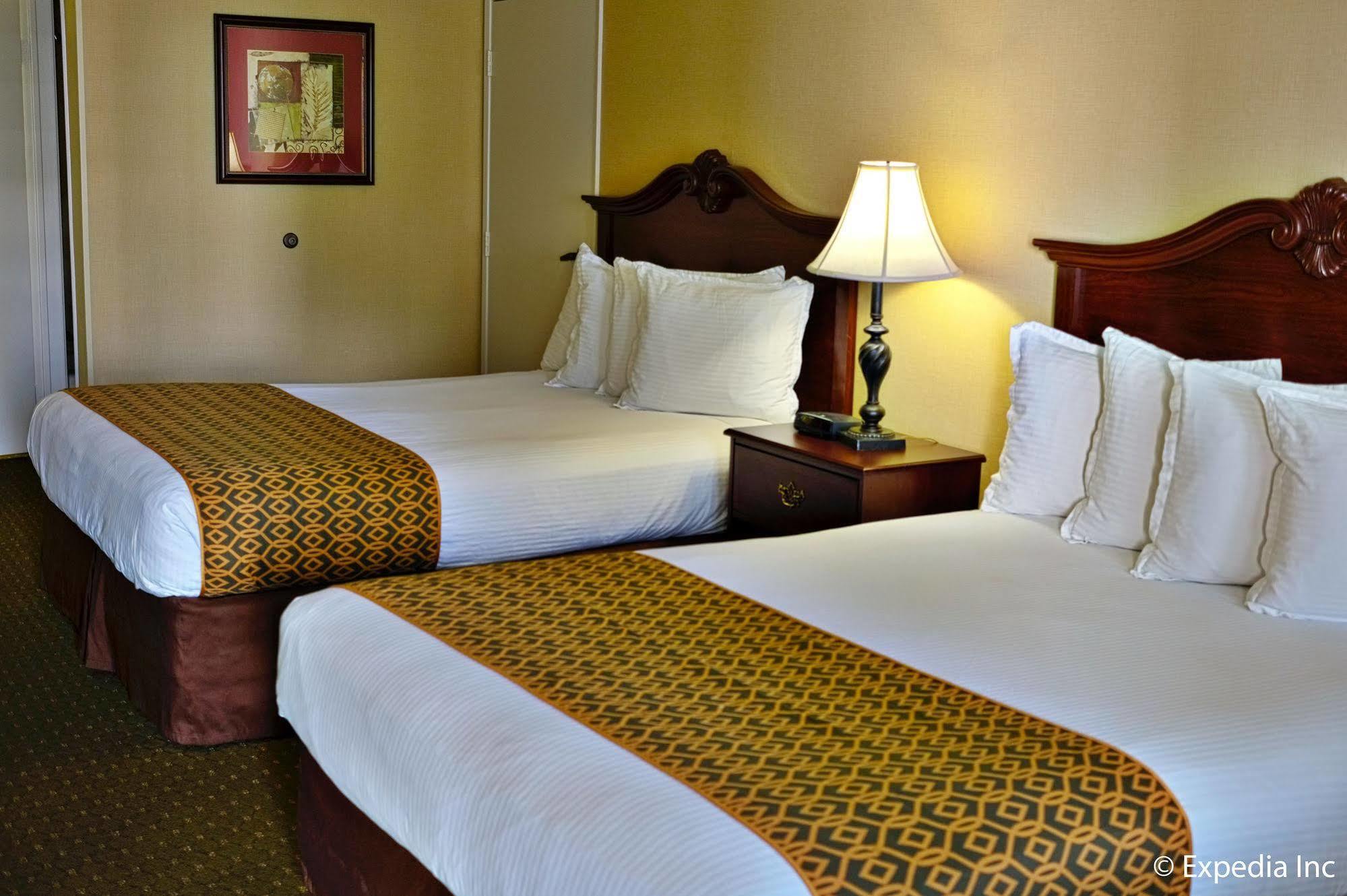Anaheim Camelot Inn & Suites 外观 照片