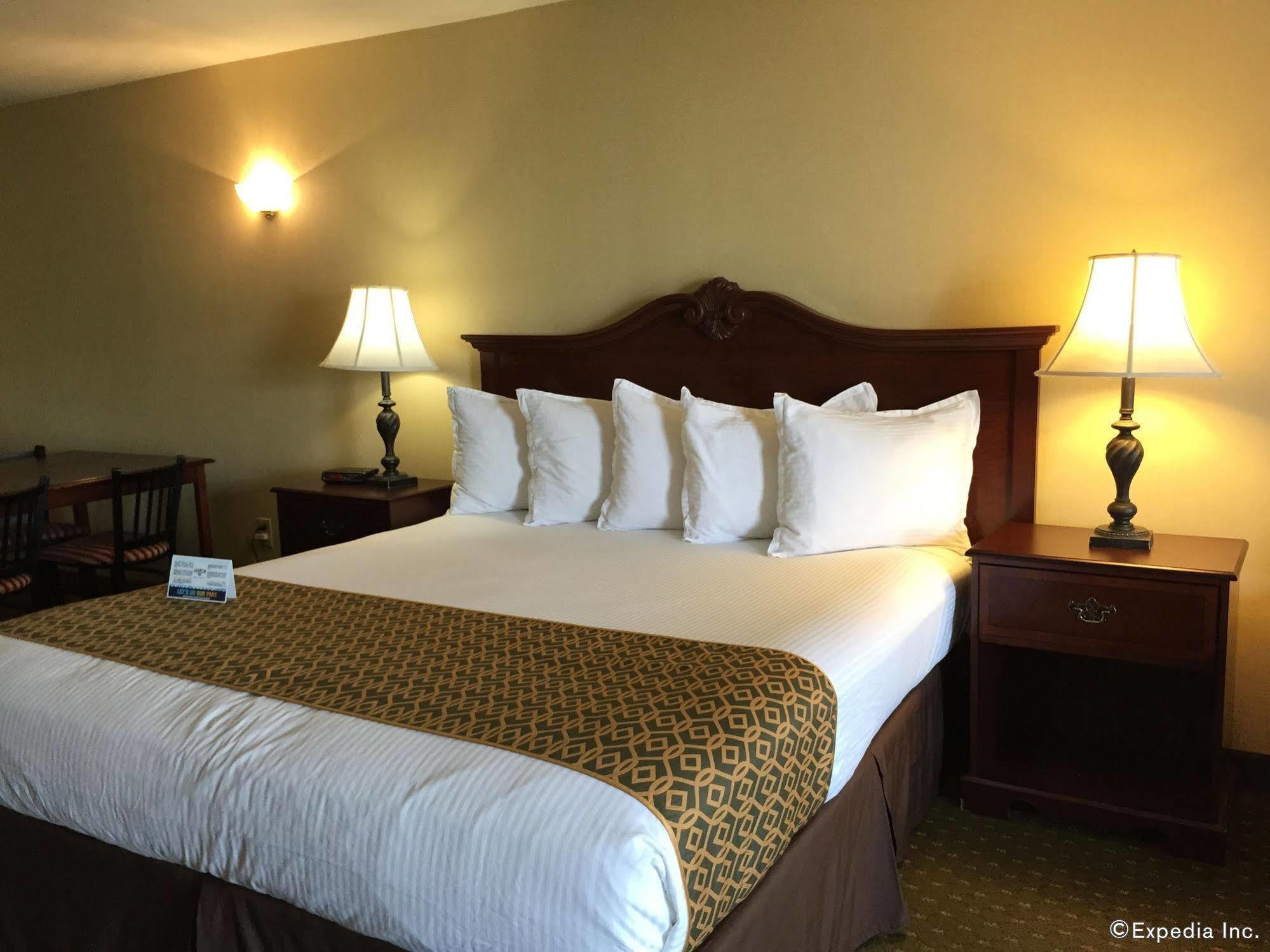 Anaheim Camelot Inn & Suites 外观 照片