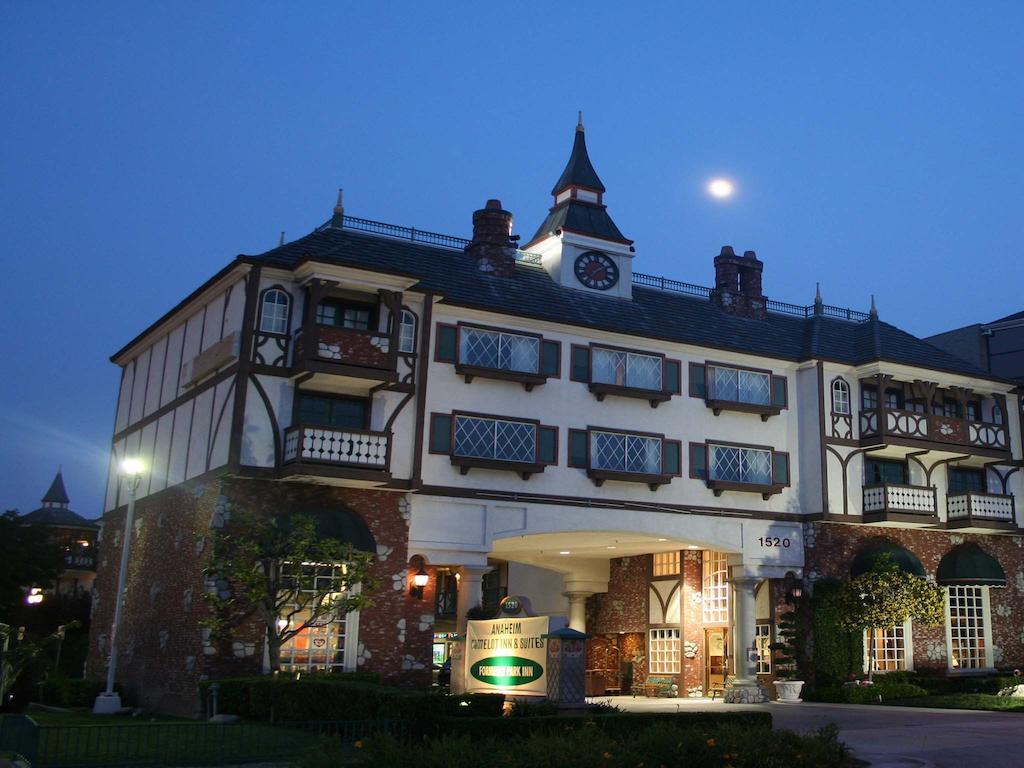 Anaheim Camelot Inn & Suites 外观 照片